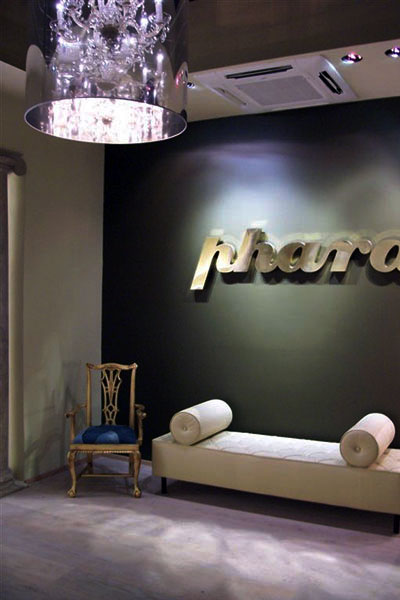interno_interni_arredo_interiors_negozio_store_phard_showroom_vestiti_dress_waiting_room_brand