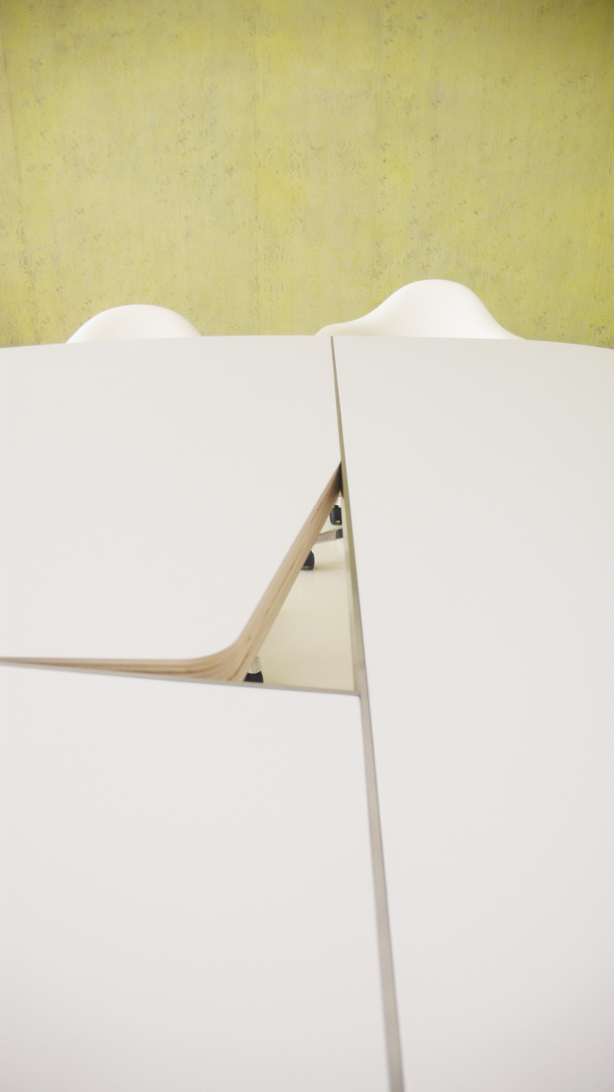 showroom_offices_interno_arredo_interiors_lusso_furniture_tavolo dett_sistes_centergross12